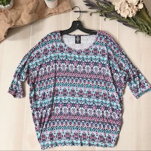 Agnes & Dora dolman tee aztech geometric print szM